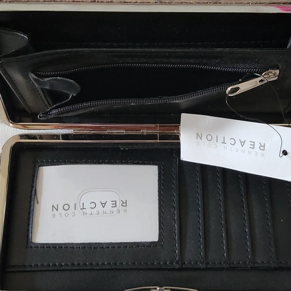Kenneth Cole Reaction wallet NWT